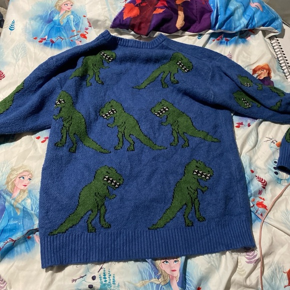 Sweatshirt from forever 21 - Picture 2 of 2